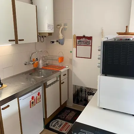 Apartment Pour 4 Personnes A 2 Pas De La Roses