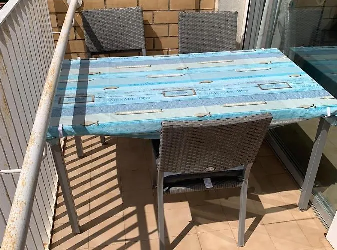 Pour 4 Personnes A 2 Pas De La *