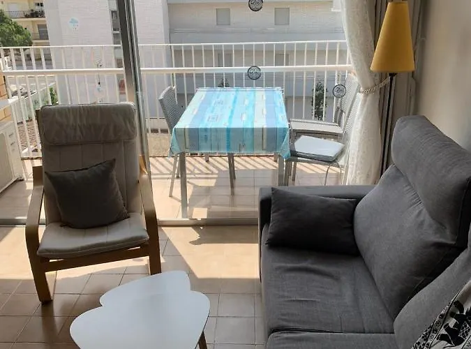 Appartamento Pour 4 Personnes A 2 Pas De La Roses