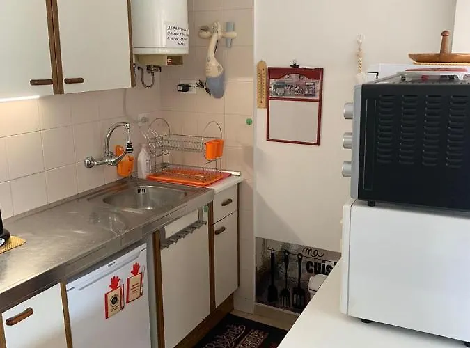 Appartamento Pour 4 Personnes A 2 Pas De La Roses